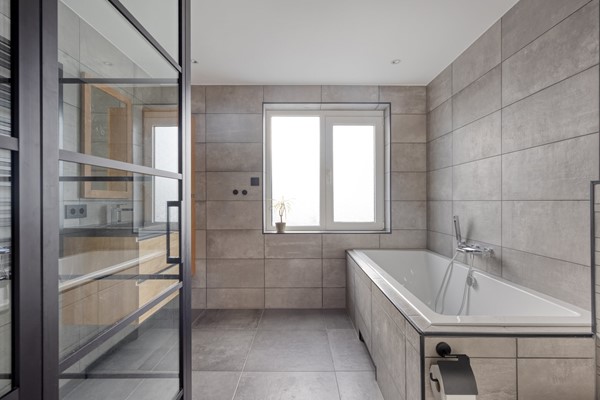 Medium property photo - Goudsbloemstraat 18, 2951 BG Alblasserdam