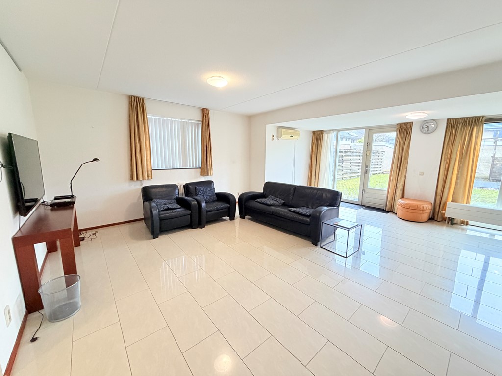 Lien Gisolflaan 1, Amstelveen