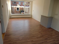 kamer beneden.JPG