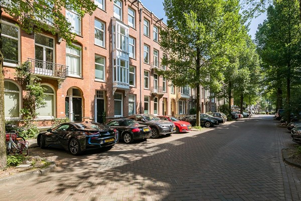 Rented: Johannes Verhulststraat, 1071NE Amsterdam