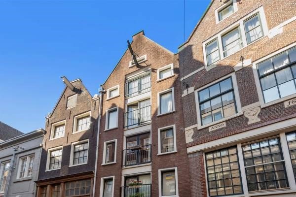 Medium property photo - Voetboogstraat, 1012 XK Amsterdam