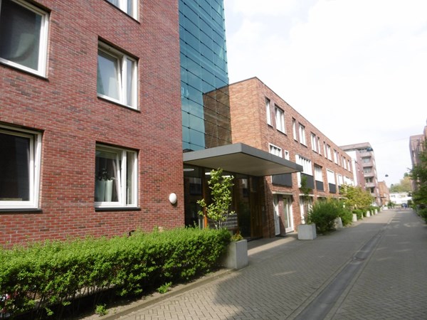 For rent: Johan Hofmanstraat, 1069 KD Amsterdam