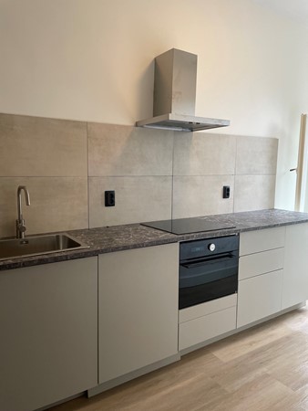 Medium property photo - Johannes Verhulststraat, 1071 NE Amsterdam