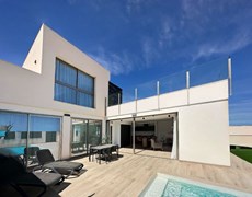 Te koop: Sunset Beach Villa Lux - Los Belones 
3 bed 3 bad met zwembad en kelder met mogelijkheid tot extra kamer