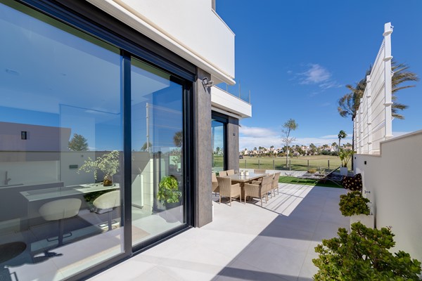 Medium property photo - Avenida Severiano Ballesteros 93-2, 03191 Pilar de la Horadada