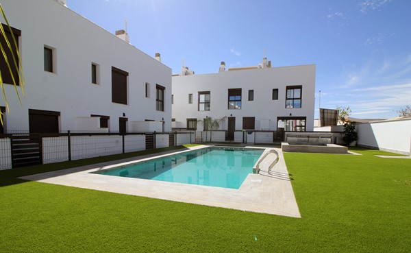 Medium property photo - Calle Cruz del Sur 32, 03190 Pilar de la Horadada