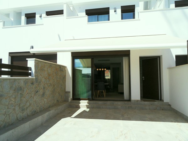 Medium property photo - Calle Cruz del Sur 32, 03190 Pilar de la Horadada