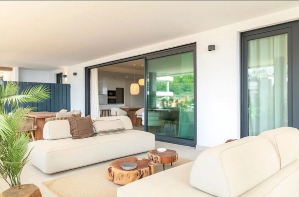 Medium property photo - Carretera de Lomas de Marbella 22, Marbella