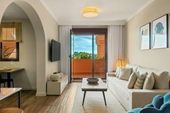 Living Area 2.jpg