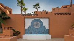 Exterior 2.jpg