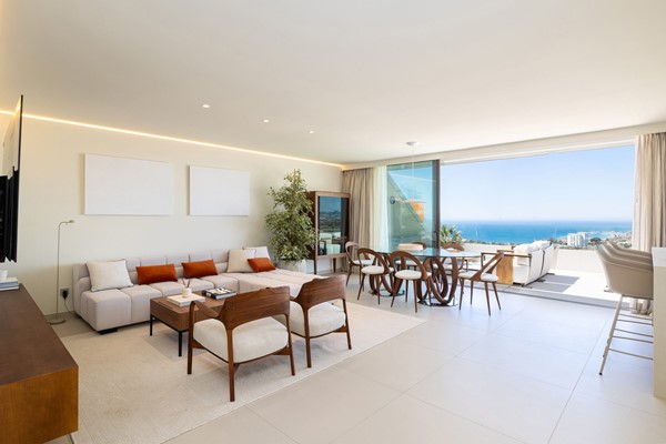 Medium property photo - Avenida 8 de Marzo 12V, 29640 Fuengirola