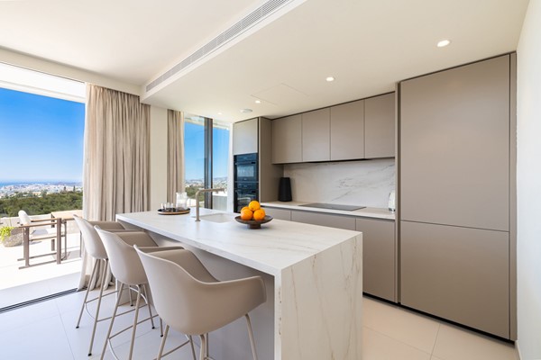 Medium property photo - Avenida 8 de Marzo 12V, 29640 Fuengirola