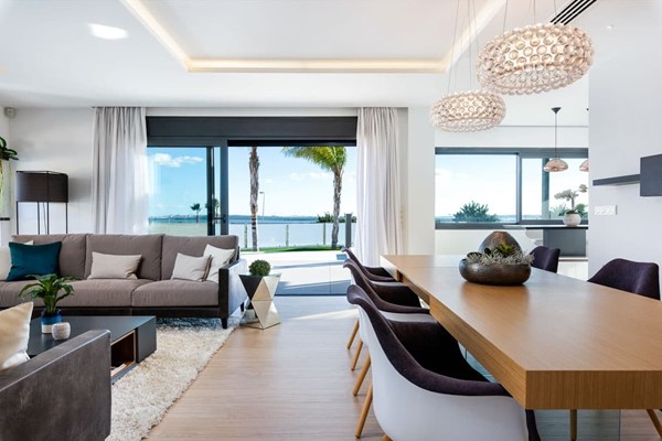 Villa Catherine 4 - Ciudad Quesada
4 bed, 3 bad, perceel 420 m2
