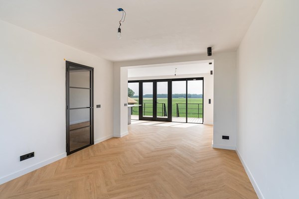 Medium property photo - Zuidzijdsedijk 38, 3264 LH Nieuw-Beijerland