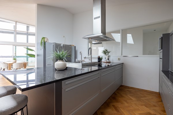 Medium property photo - Librijesteeg 325, 3011 HN Rotterdam