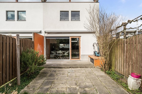 Medium property photo - Neeltje Griffijnstraat 22, 3065 KD Rotterdam