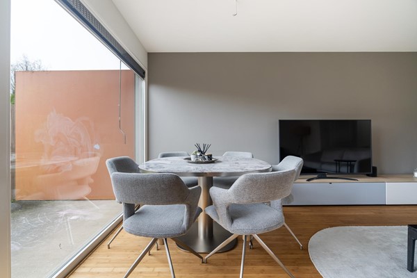 Medium property photo - Neeltje Griffijnstraat 22, 3065 KD Rotterdam