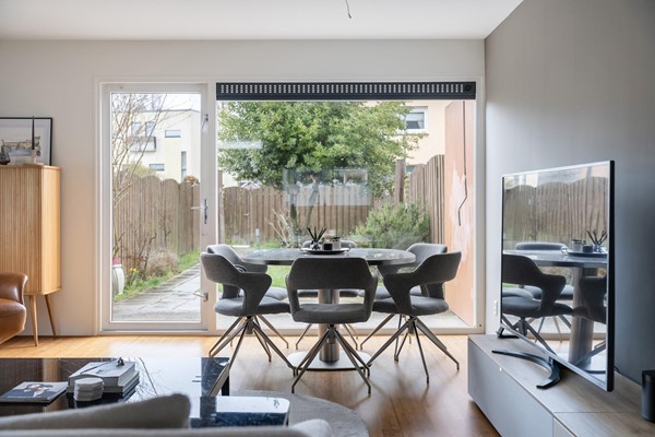 Medium property photo - Neeltje Griffijnstraat 22, 3065 KD Rotterdam