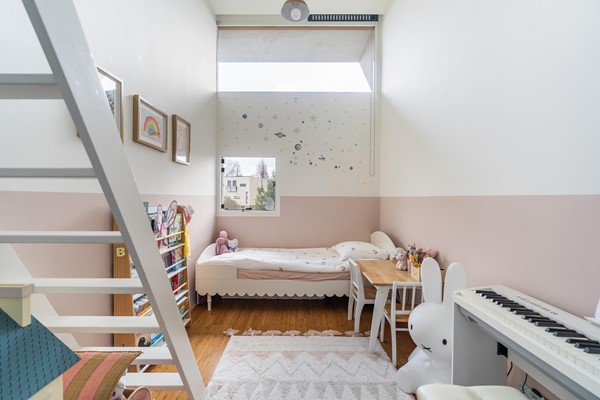 Medium property photo - Neeltje Griffijnstraat 22, 3065 KD Rotterdam