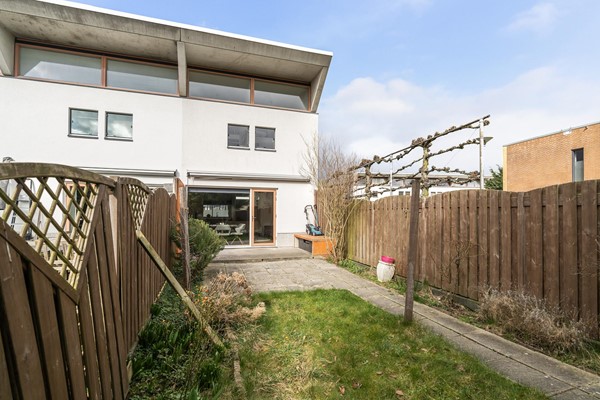 Medium property photo - Neeltje Griffijnstraat 22, 3065 KD Rotterdam