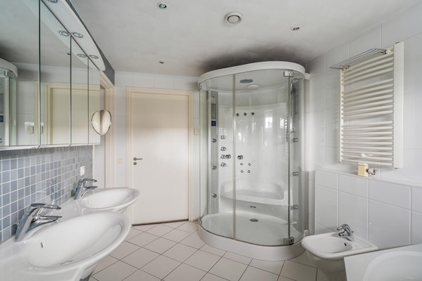 Medium property photo - Hoge Rijndijk 91, 2382 AC Zoeterwoude