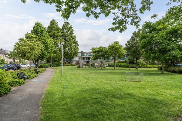 Medium property photo - Griegplantsoen 49, 2992 EH Barendrecht