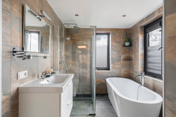 Medium property photo - Zuidlaardermeer 20, 2993 PV Barendrecht