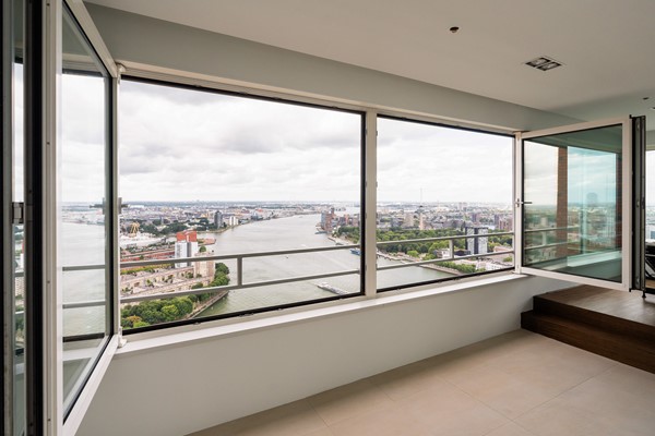 Medium property photo - Landverhuizersplein 151, 3072 MH Rotterdam