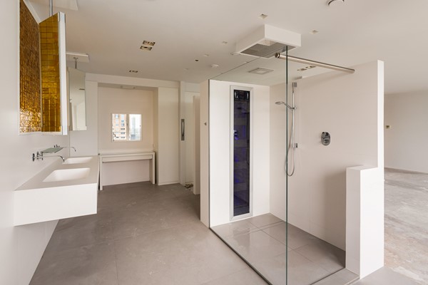 Medium property photo - Landverhuizersplein 151, 3072 MH Rotterdam