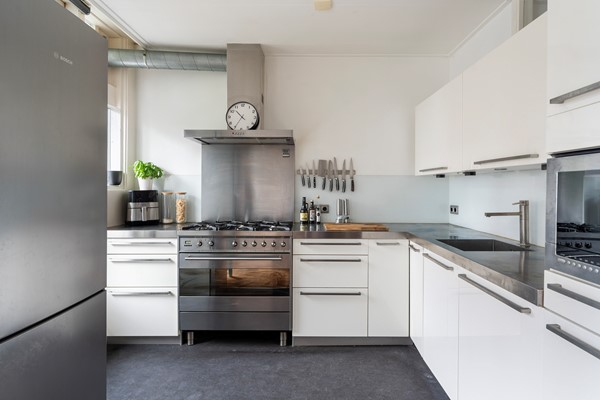 Medium property photo - Honingerdijk 17A 02, 3063 AH Rotterdam