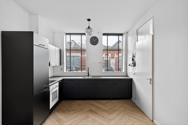 Medium property photo - Zwijndrechtsestraat 8, 3073 RN Rotterdam