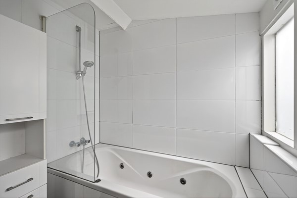 Medium property photo - Zwijndrechtsestraat 8, 3073 RN Rotterdam