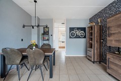 Onder bod: Meeuwenlaan 11, 2964 HA Groot-Ammers