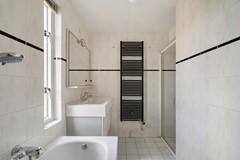 Onder bod: Brucknerstraat 79, 2992 EX Barendrecht