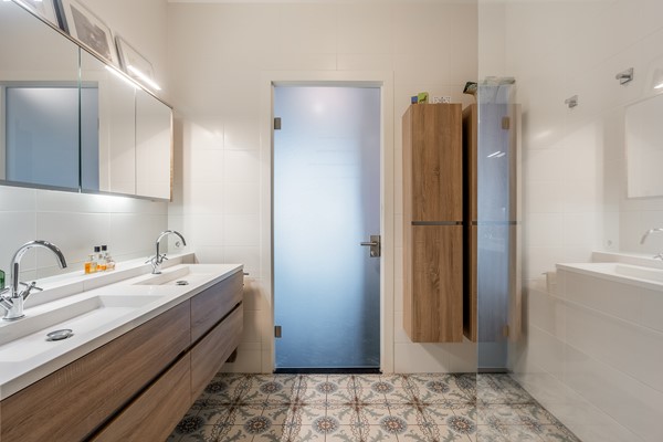 Medium property photo - Van der Hoevenplein 228, 3072 MK Rotterdam