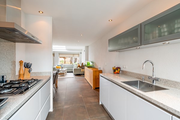 Medium property photo - Eiberplantsoen 47, 2964 CX Groot-Ammers