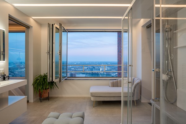 Medium property photo - Landverhuizersplein 135, 3072 MH Rotterdam