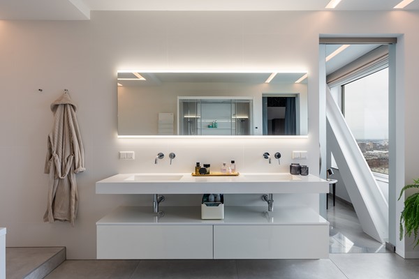 Medium property photo - Landverhuizersplein 135, 3072 MH Rotterdam