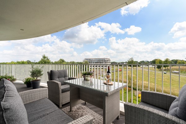 Medium property photo - Van der Duijn van Maasdamweg 716, 3045 PE Rotterdam