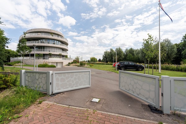 Medium property photo - Van der Duijn van Maasdamweg 716, 3045 PE Rotterdam