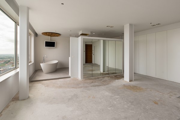 Medium property photo - Landverhuizersplein 151, 3072 MH Rotterdam