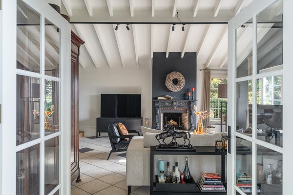 Medium property photo - Lange Eendragtsweg 2, 3284 KL Zuid-Beijerland