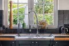 Onder bod: Lange Eendragtsweg 2, 3284 KL Zuid-Beijerland