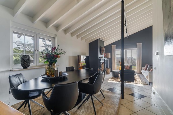 Medium property photo - Lange Eendragtsweg 2, 3284 KL Zuid-Beijerland