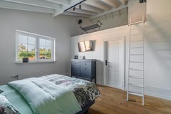 Onder bod: Lange Eendragtsweg 2, 3284 KL Zuid-Beijerland