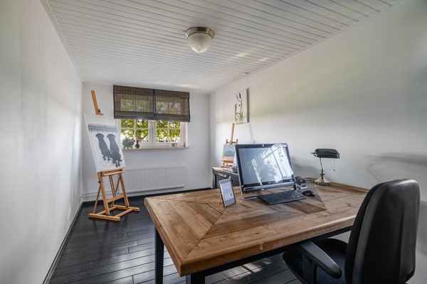 Medium property photo - Lange Eendragtsweg 2, 3284 KL Zuid-Beijerland