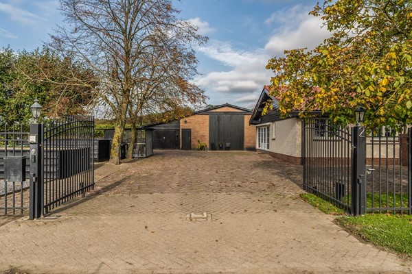 Medium property photo - Lange Eendragtsweg 2, 3284 KL Zuid-Beijerland