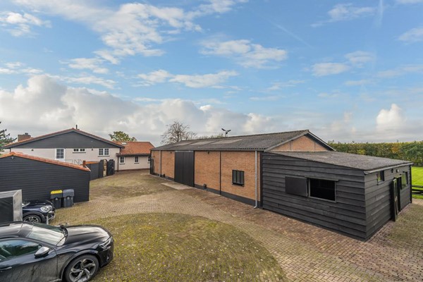 Medium property photo - Lange Eendragtsweg 2, 3284 KL Zuid-Beijerland