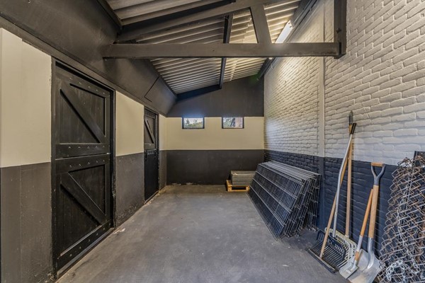 Medium property photo - Lange Eendragtsweg 2, 3284 KL Zuid-Beijerland