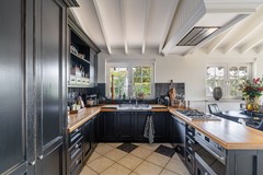 Koop: Lange Eendrachtsweg 2, 3284 KL Zuid-Beijerland